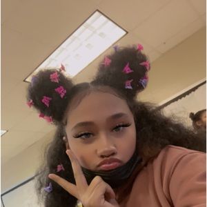 Meet your Posher, Leah